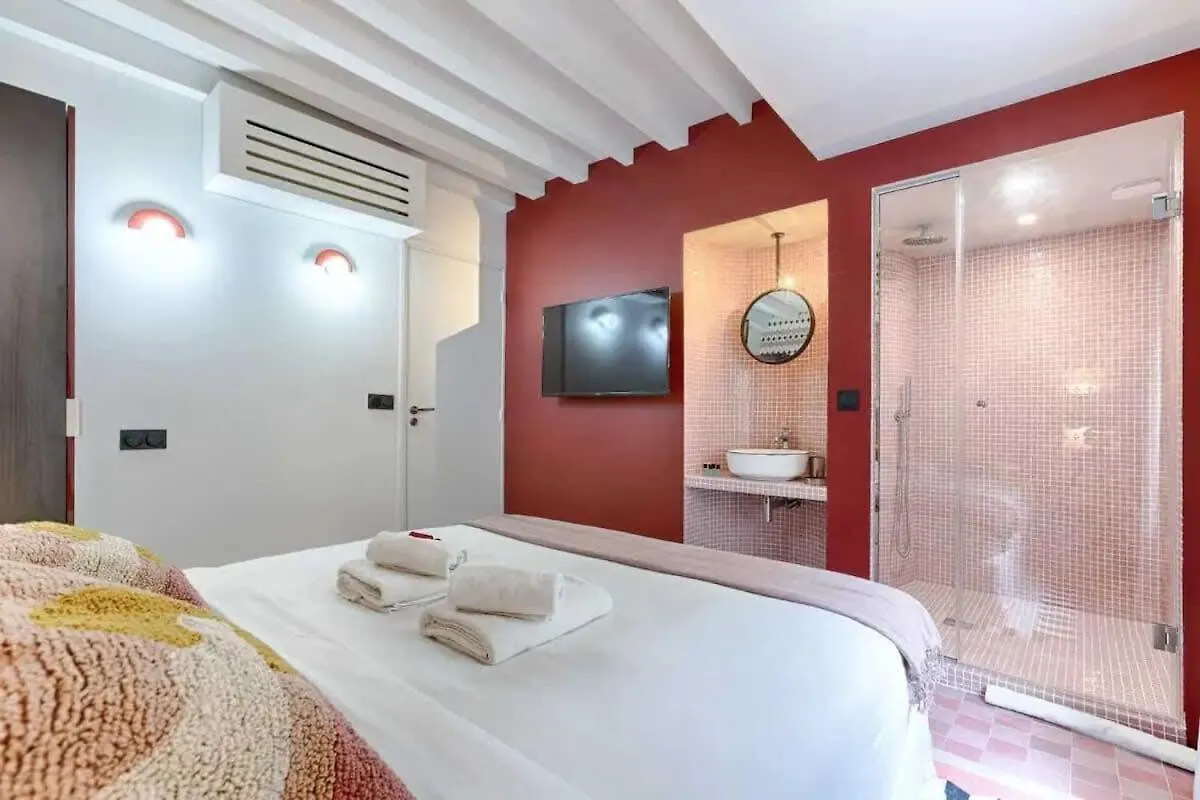 Les Halles - Luxurious & Colorful 4bd For 16 Guest * Paris