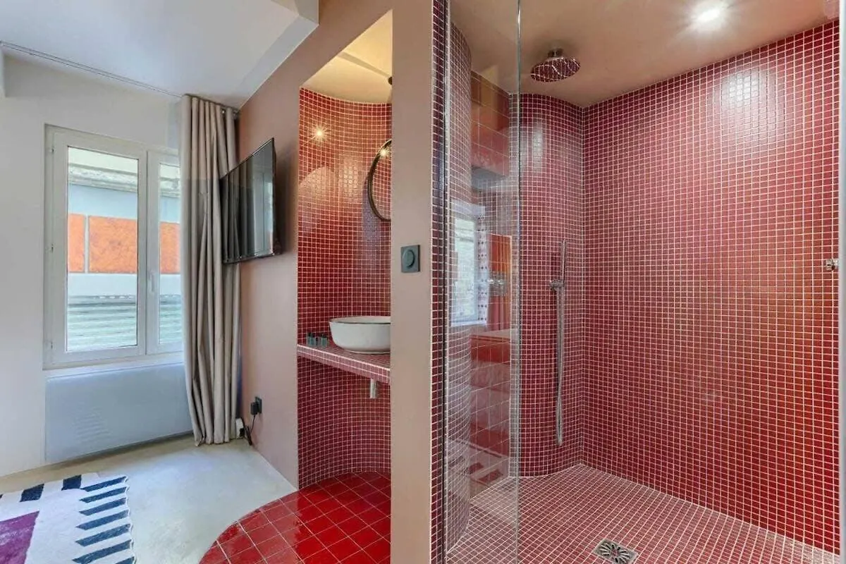 Apartment Les Halles - Luxurious & Colorful 4bd For 16 Guest Paris