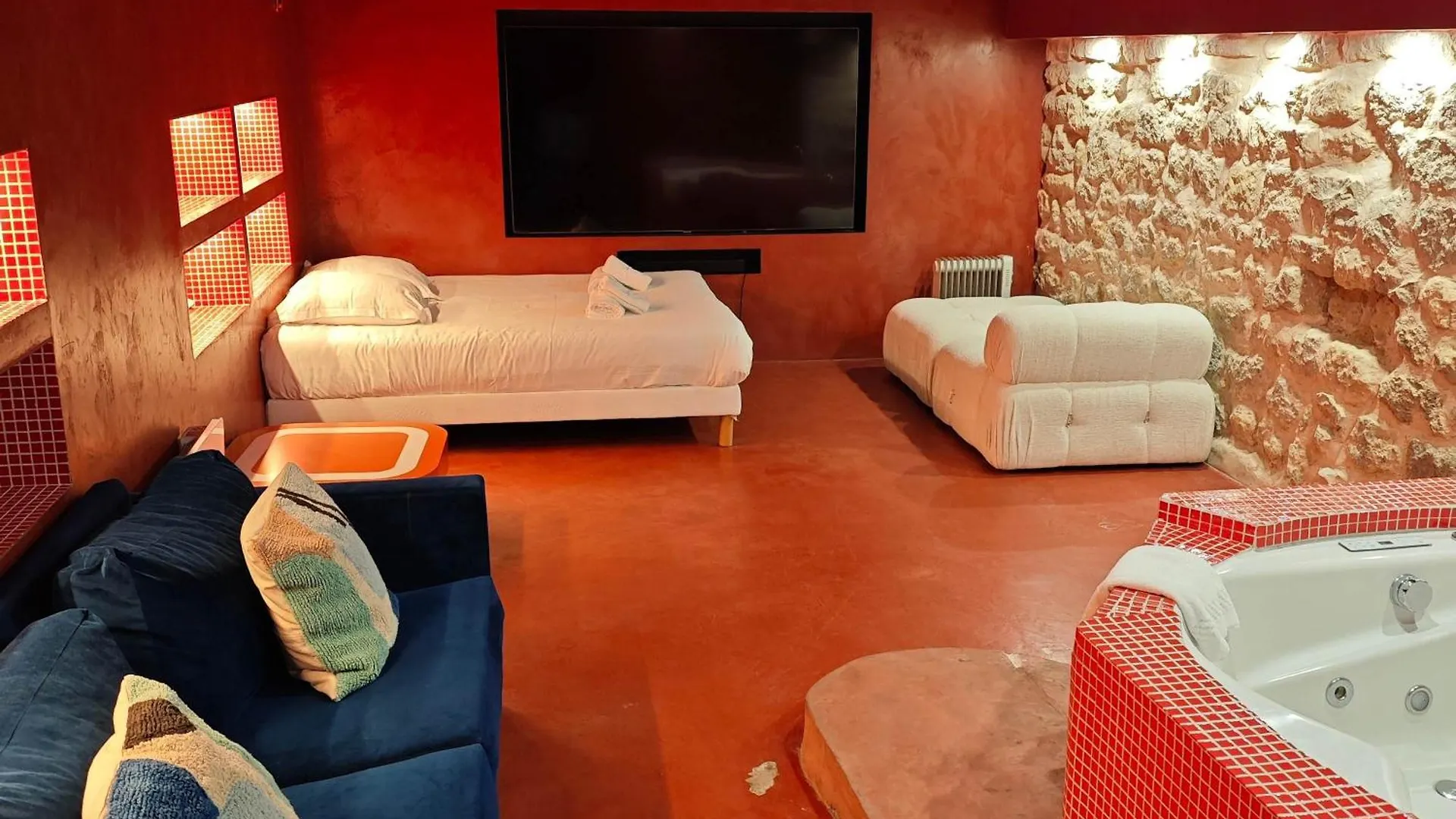 Les Halles - Luxurious & Colorful 4bd For 16 Guest Paris